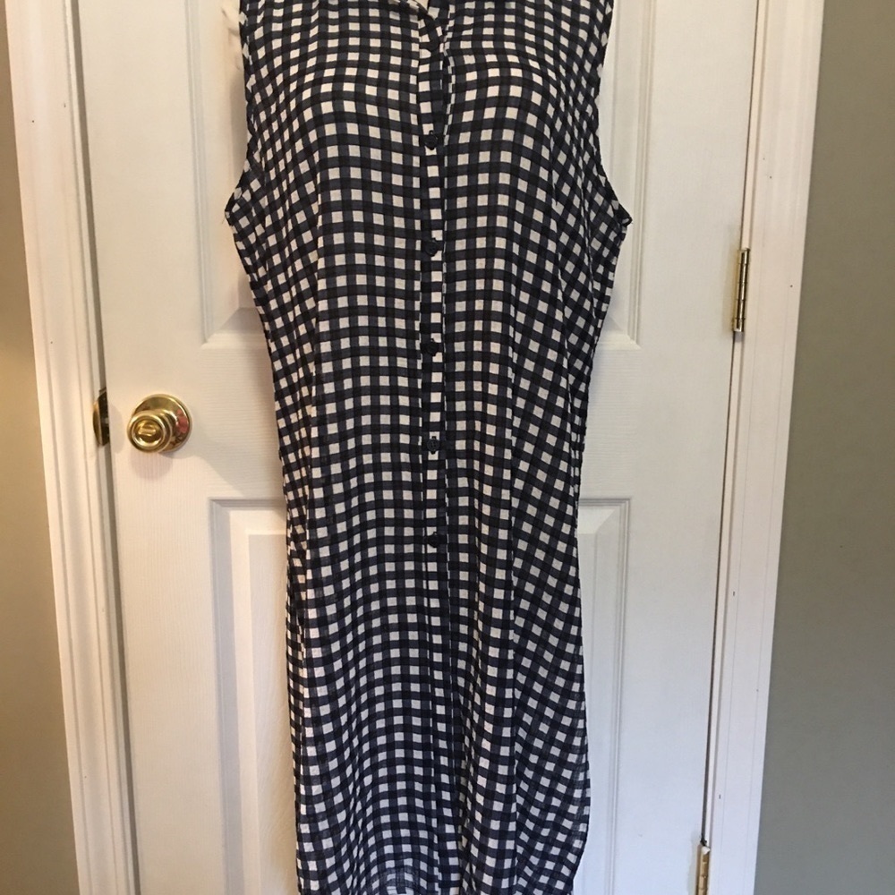 Women’s NWT Spense extra long button front sleeveless shirt. Sz XL. Hi Low hem.